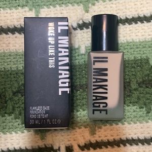 IL MAKIAGE Woke up like this foundation 020